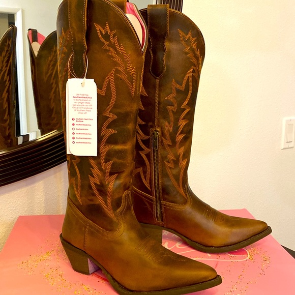 NWT Stella Mae Brown Leather Boots |Size 7.5 - Picture 8 of 10